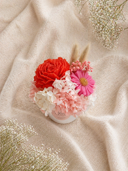 Peony Kiss | Candle Bouquet